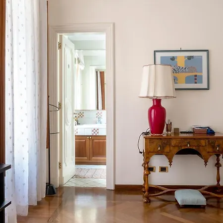 Palazzo P D'ajmo - Dimora Storica Villa