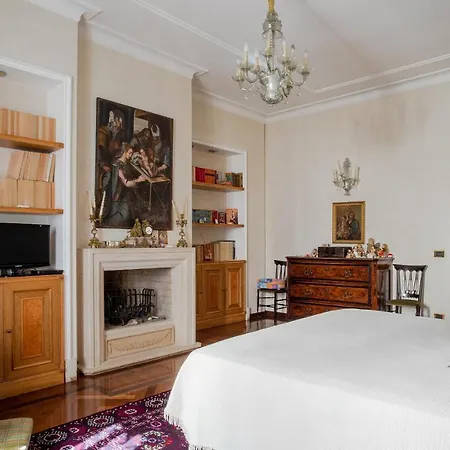 Palazzo P D'ajmo - Dimora Storica