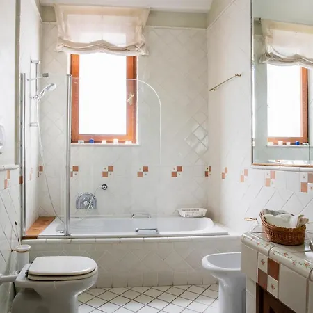 Palazzo P D'ajmo - Dimora Storica Lecce