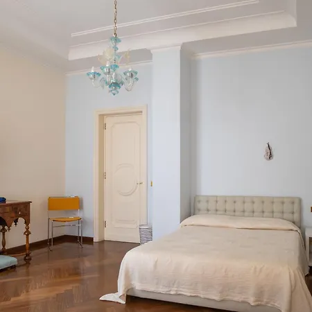Palazzo P D'ajmo - Dimora Storica Villa