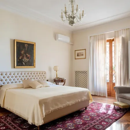 Palazzo P D'ajmo - Dimora Storica