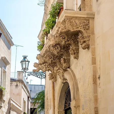 Palazzo P D'ajmo - Dimora Storica Villa