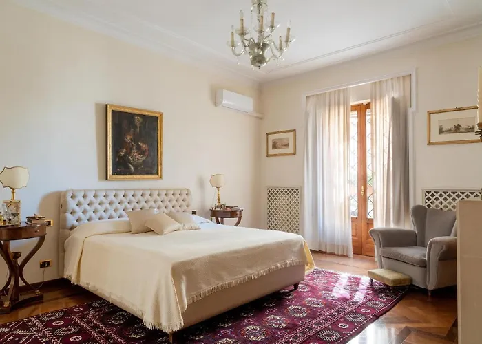 Palazzo P D'ajmo - Dimora Storica Villa Lecce