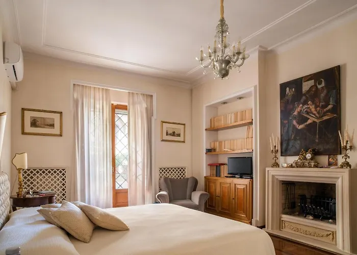 Palazzo P D'ajmo - Dimora Storica Villa