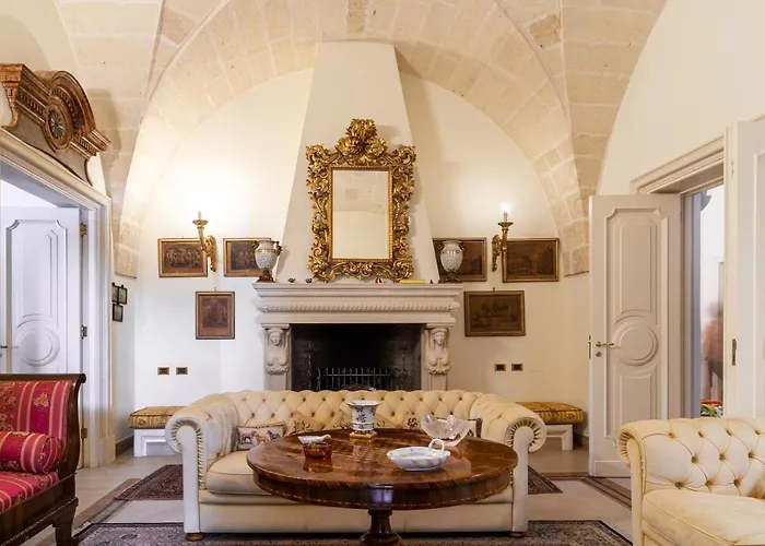 Palazzo P D'ajmo - Dimora Storica וילה לצ'ה