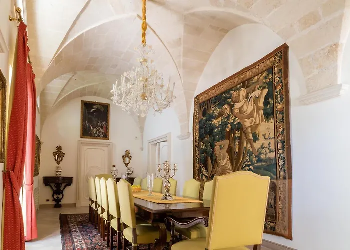 Palazzo P D'ajmo - Dimora Storica