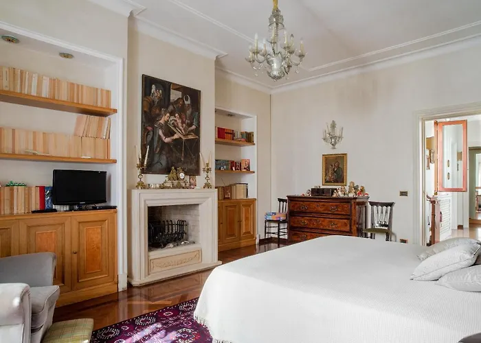 Palazzo P D'ajmo - Dimora Storica